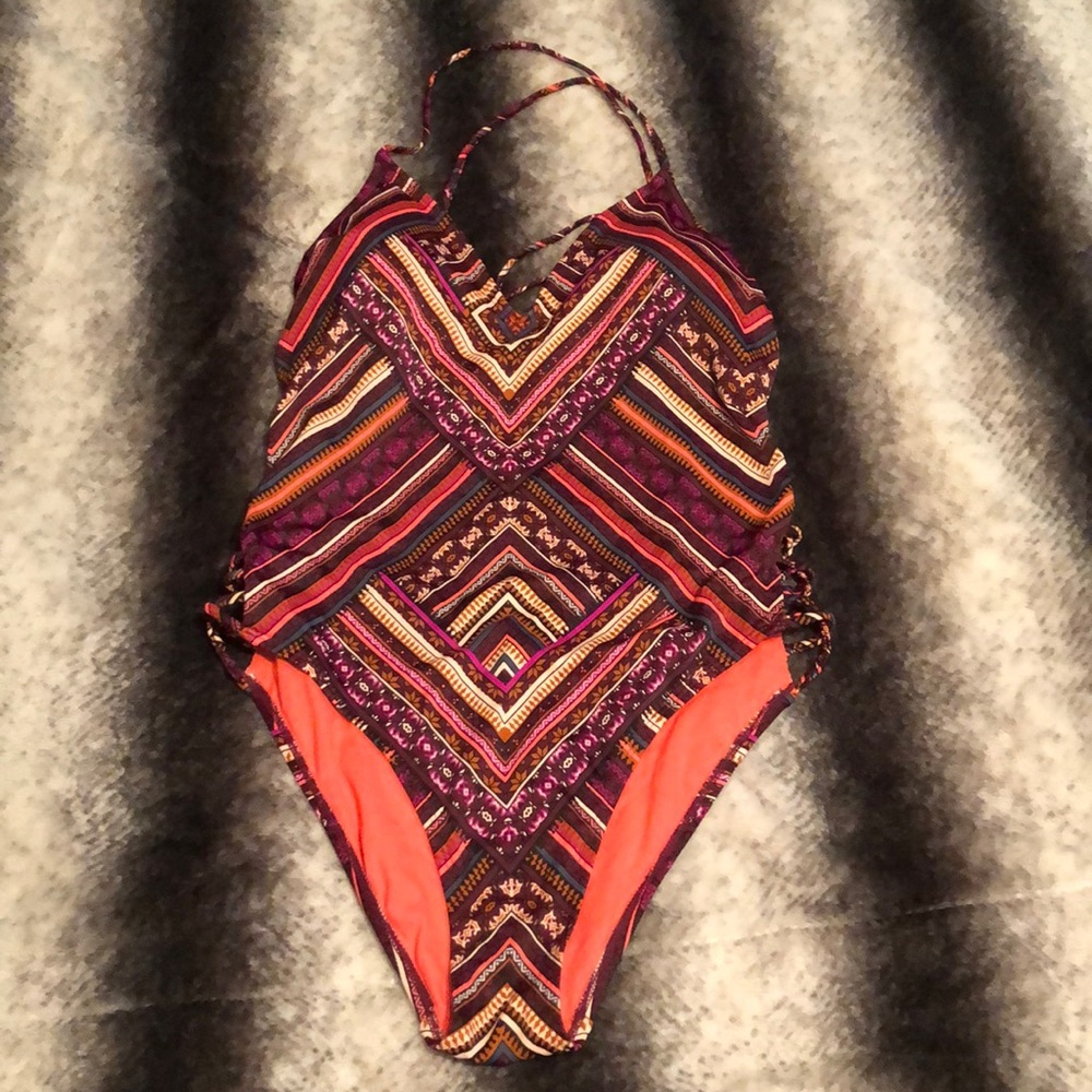 Xhilaration One piece bathing suit
